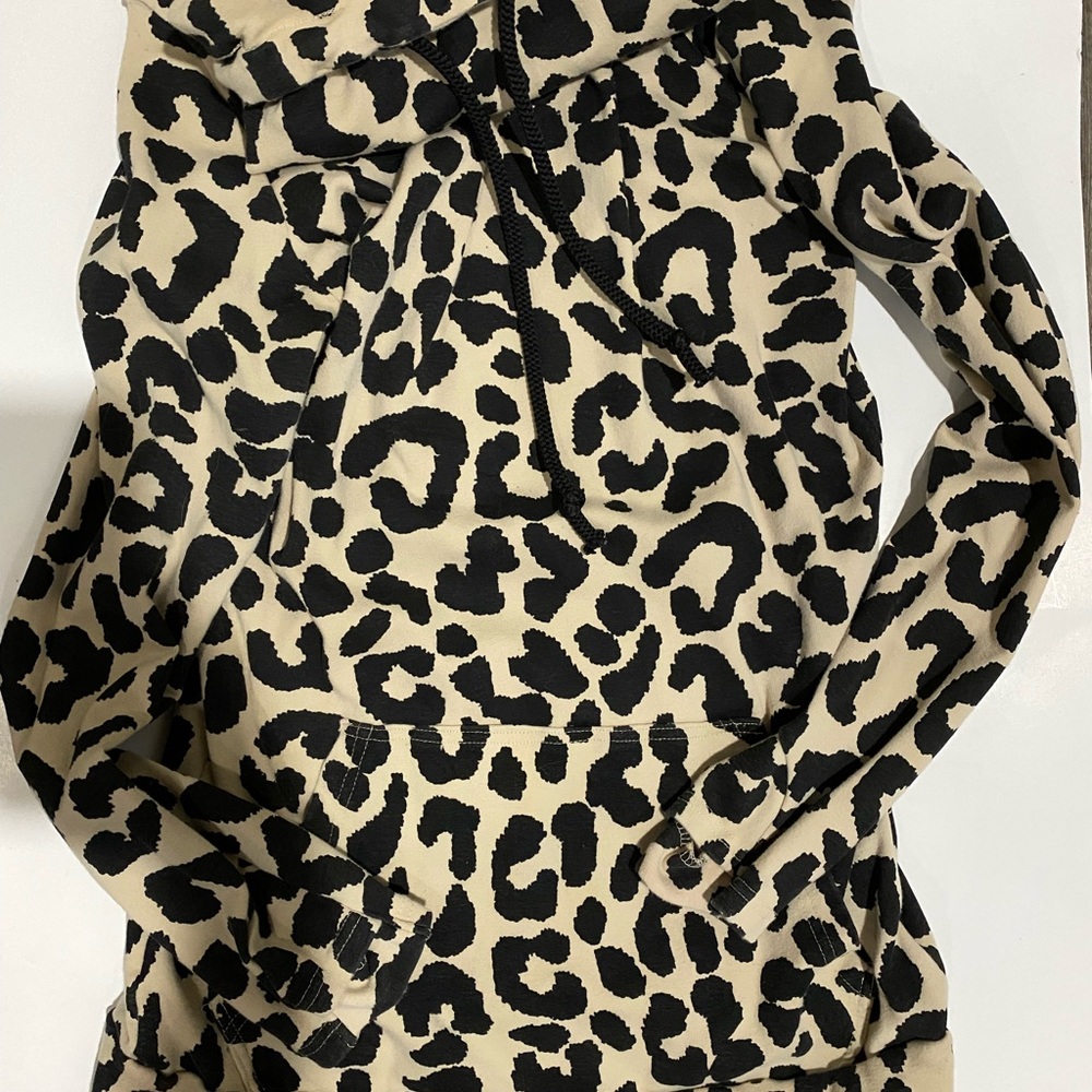 EUC Lily & Lottie Leopard Print Cowl Neck Sweater